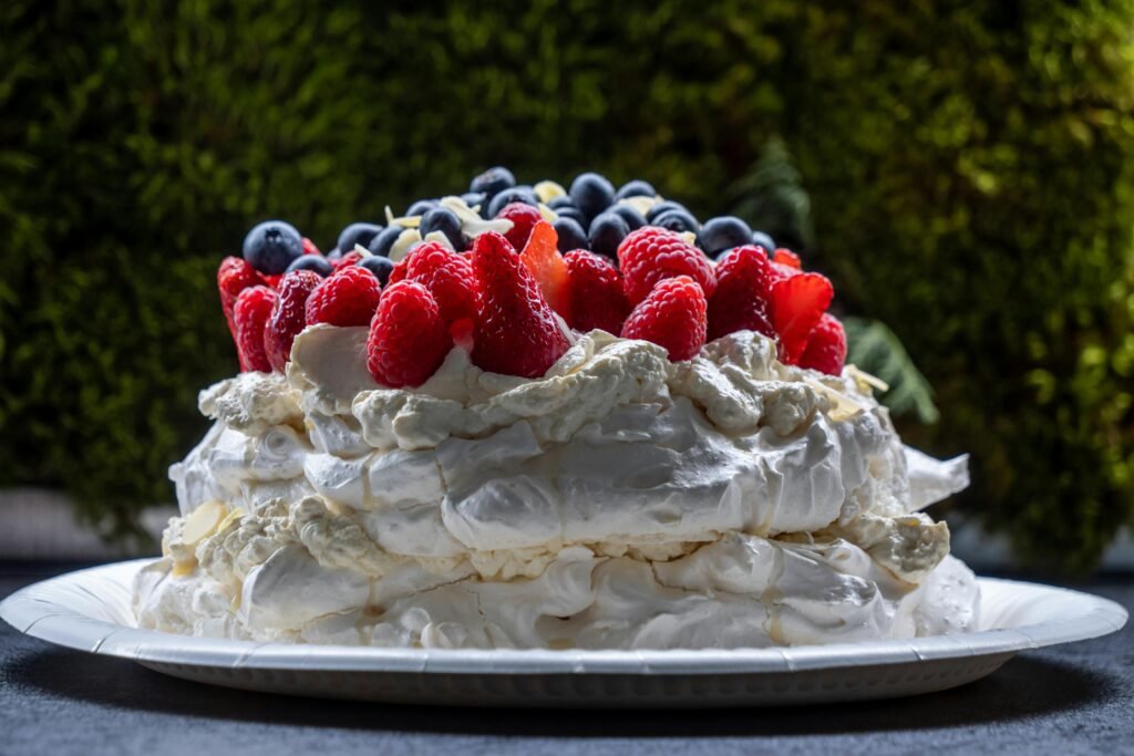 Pavlova Dessert